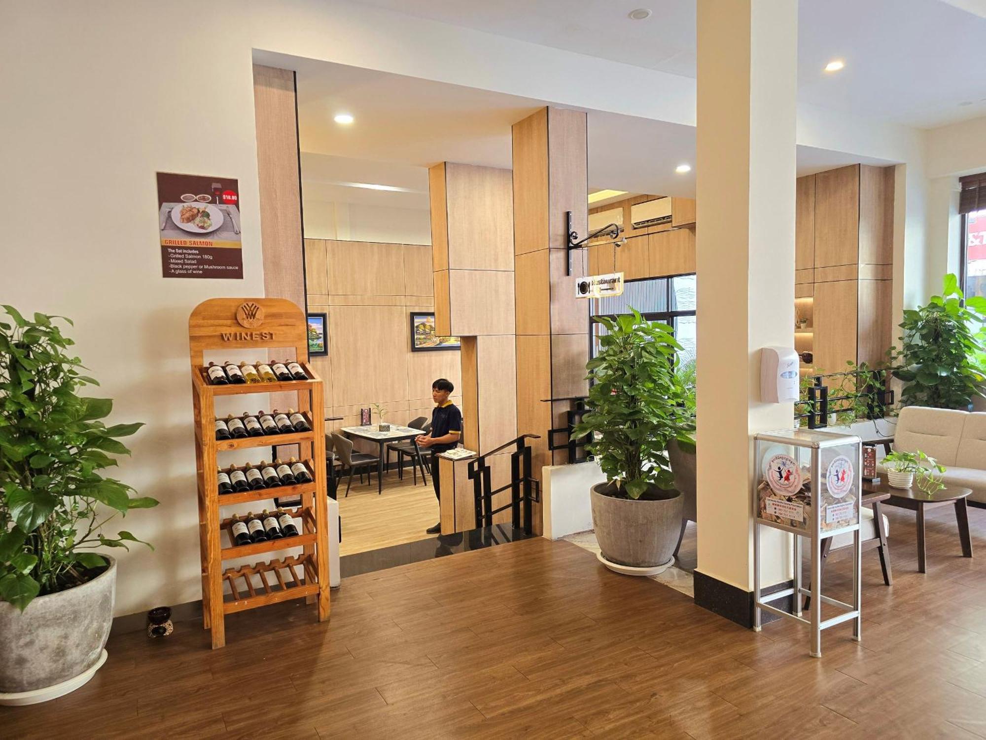 Joli Hotel بنوم بنه المظهر الخارجي الصورة