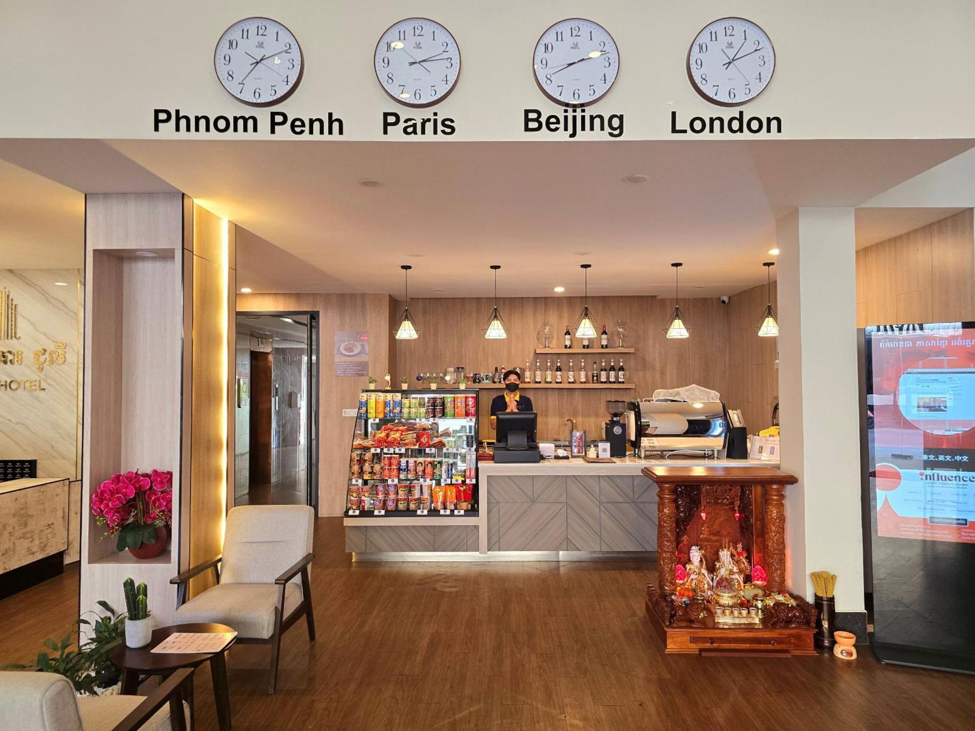 Joli Hotel بنوم بنه المظهر الخارجي الصورة